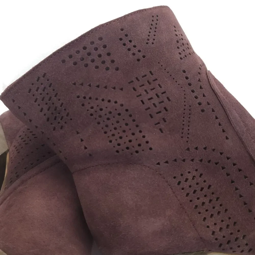 Vince Camuto Ankle Bootie 7.5 Block Heel Burgundy Suede Boho Winter Work 3.5
